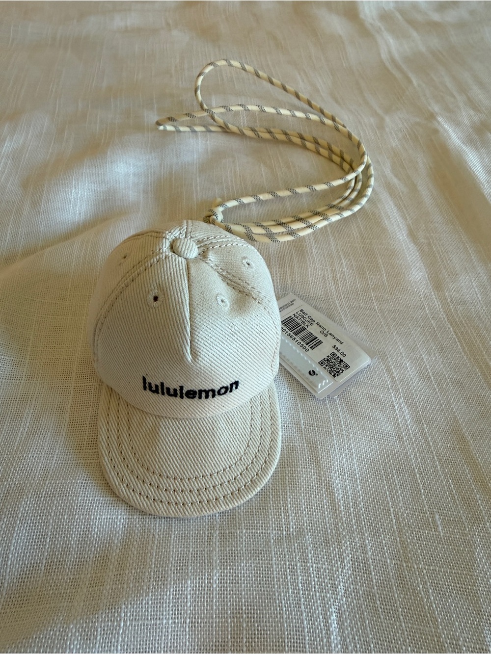 Lululemon Ball Cap Nano Lanyard Natural Black Mini Coin Crossbody Pouch NWT